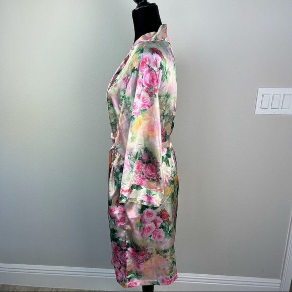David’s Bridal WATERCOLOR FLORAL Print Silky ROBE size L/XL - Picture 5 of 12